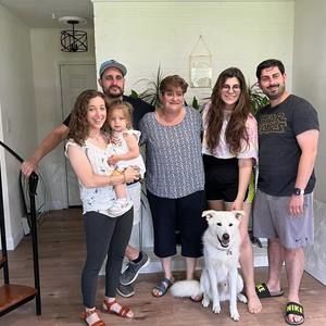 Meet your Posher, Regina